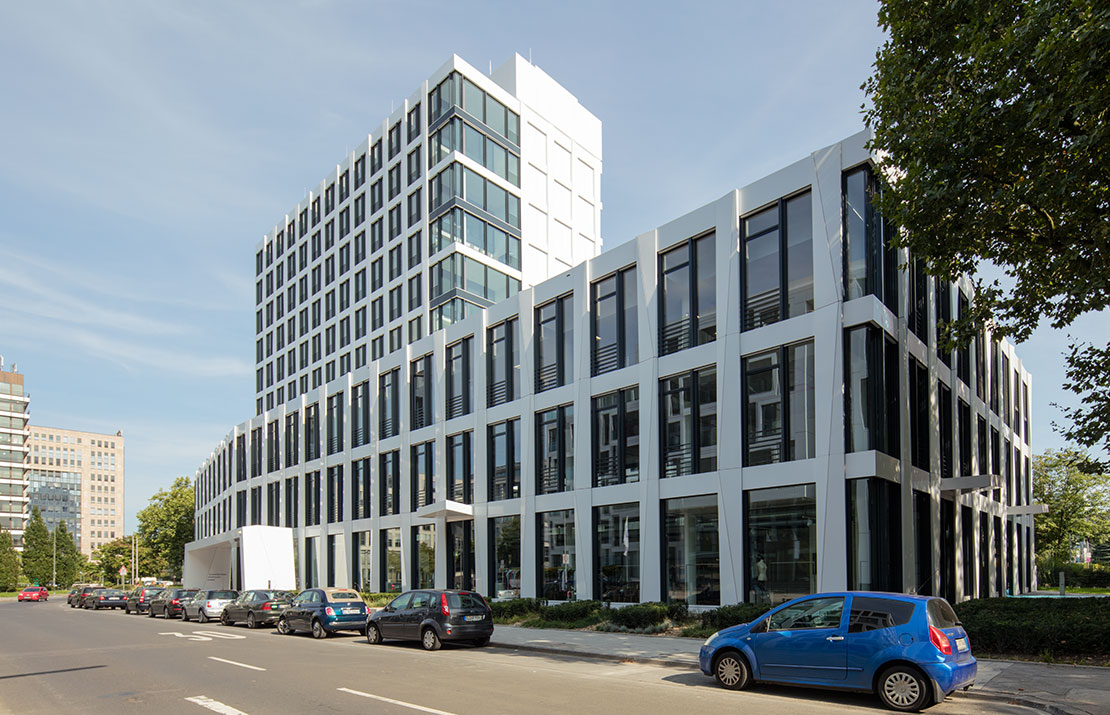 III George, Düsseldorf