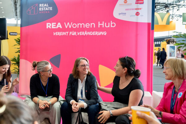 Zukunft gestalten: Marcia Canales auf der REA – Real Estate Arena 2026